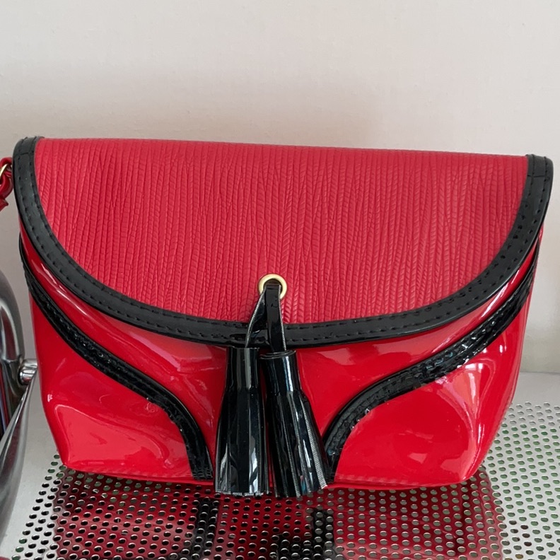 Elizabeth Arden Wristlet Bag Elizabeth Arden Wristlet Bag